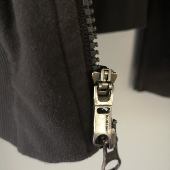 Lululemon Post Gravity Performance Jacket - Soot / Ambient Gray XL - Picture 7 of 9